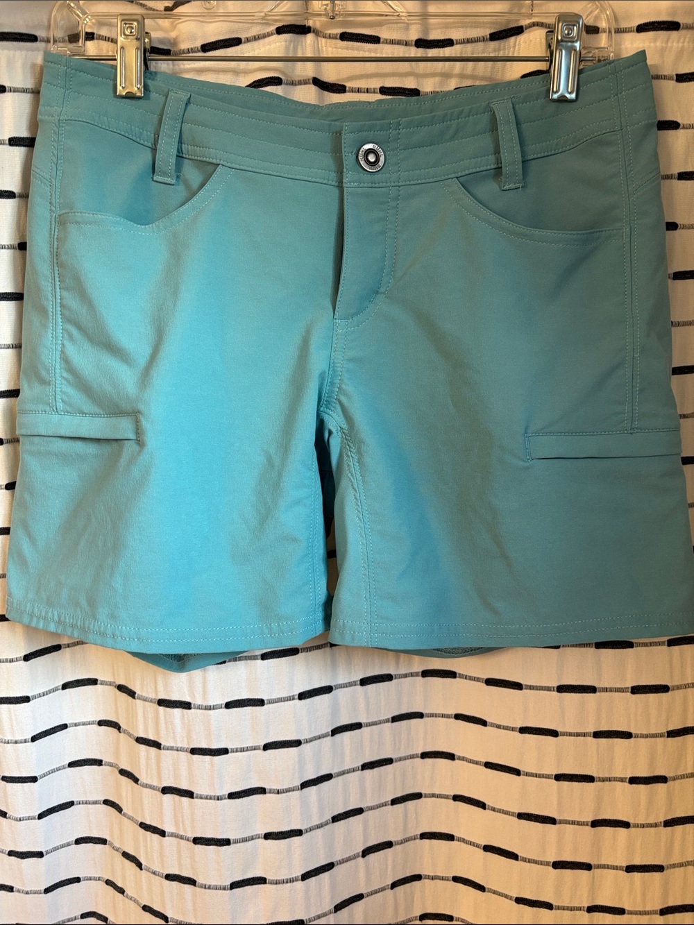 Kuhl Women’s Aqua Cargo Shorts size 4